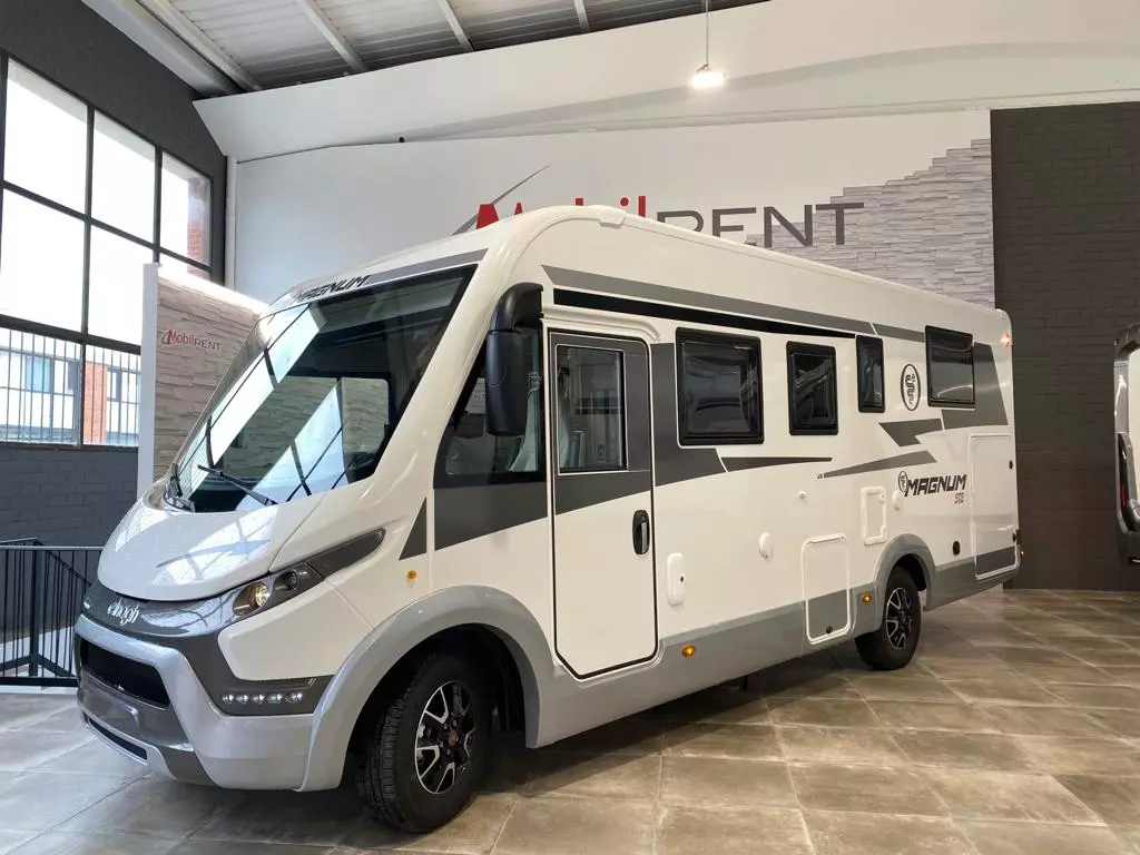 Autocaravana Elnagh Magnum 582